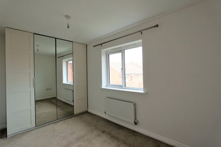 2 bedroom terraced house to rent - Photo 3