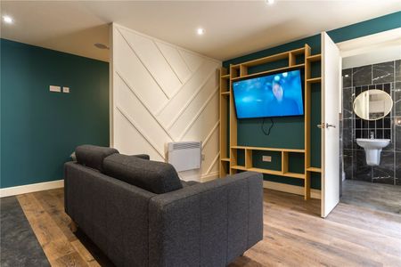 18 Somerset Road, Huddersfield, HD5 - Photo 3