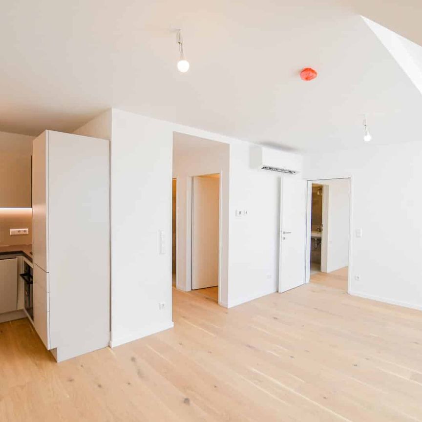 Erstbezug nach Sanierung: Schöne 2-Zimmer-Wohnung mit Top-Anbindung - Foto 1