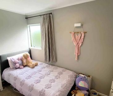 Modern & affordable 2 bedroom - Photo 3