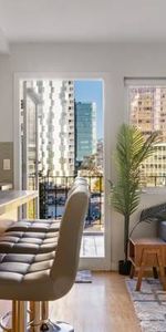 AVAILABLE Feb 1st- Pet Allowed Furnished 3 BR @ 1540 Haro -Penthouse - Photo 3