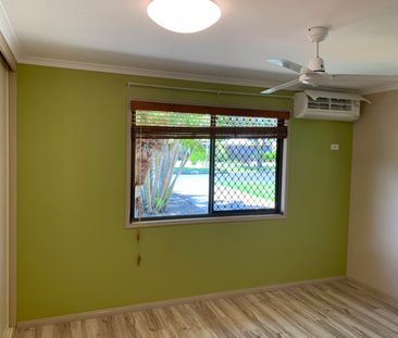 13 Owen Crescent, QLD 4655, Urangan - Photo 5