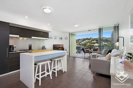ICEWORKS PADDINGTON - A PERFECT COMBINATION - SPACIOUS ONE BEDROOM APARTMENT - Photo 4