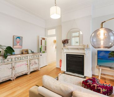 Three Bedroom Bondi Semi With A Deep Leafy Garden & Parking! - Photo 1