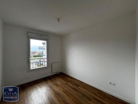 Location Appartement 3 pièces 57m² SEQUEDIN 59320 - Photo 3