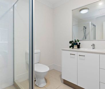 3 Bedroom Townhouse in Prime Location - Photo 6