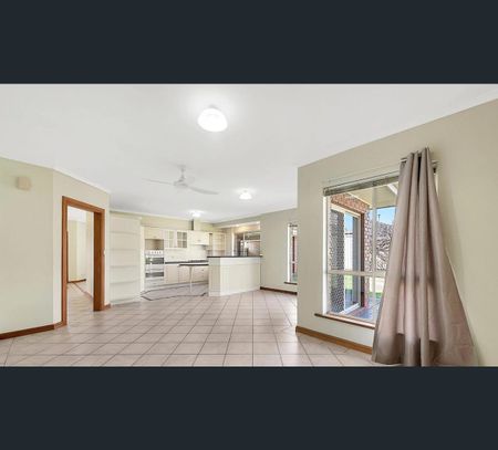 6 Sandy Cres, Salisbury Park, SA 5109 - Photo 2