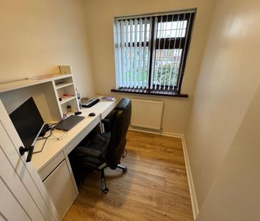 3 bedroom semi-detached house to rent - Photo 4