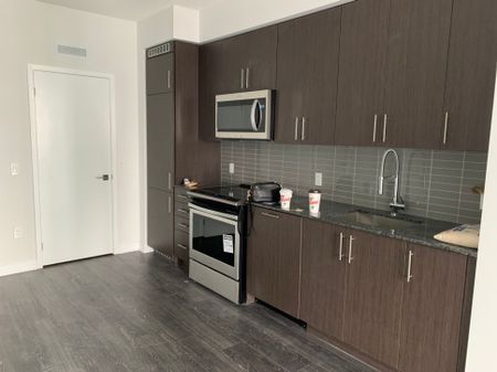 For Lease - 4055 Parkside Village Drive Unit# 1614, Mississauga, Ontario - Photo 5