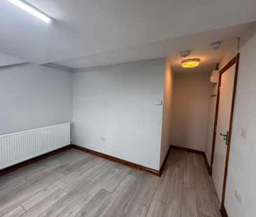Laisteridge Lane, Bradford - Photo 2