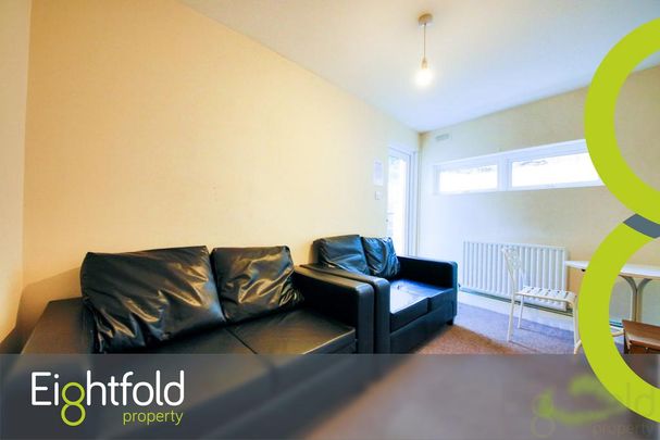 3 bedroom flat to rent - Photo 1