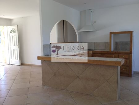 Location Maison 4 pièces 87m² PRUNELLI DI FIUMORBO 20243 - Photo 3
