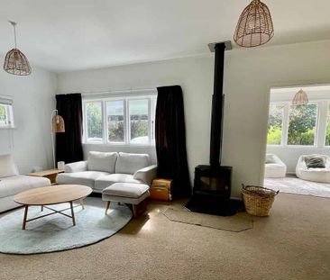 Short Term Rental Available in Waikanae Beach - Photo 1