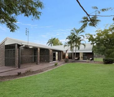 Comfortable Family Home in Quiet Kirwan Street - Photo 2