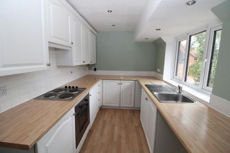 1 bedroom flat to rent - Photo 2