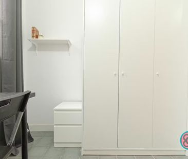 Carrer de Santa Anna, Barcelona, Catalonia 08002 - Photo 1