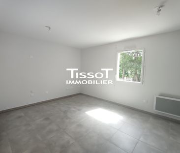 Location Appartement 1 pièce 32m² NIMES 30900 - Photo 2