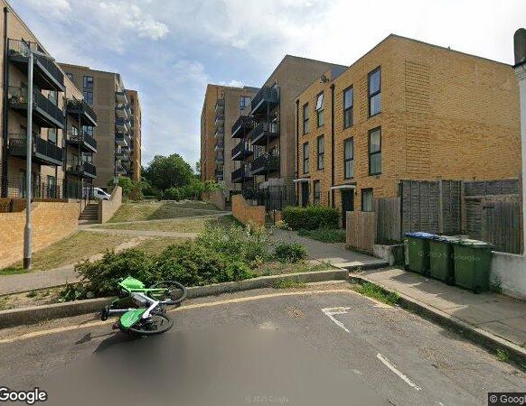 2 Bed Flat, Holmes House, SE7 - Photo 1