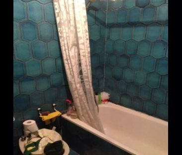 Room in a shared 5-bedroom apartment for rent in Murcia, some bills... - Photo 6