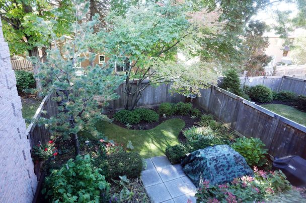 For Lease - 15 Morning Glory Way, Toronto, Ontario - Photo 1