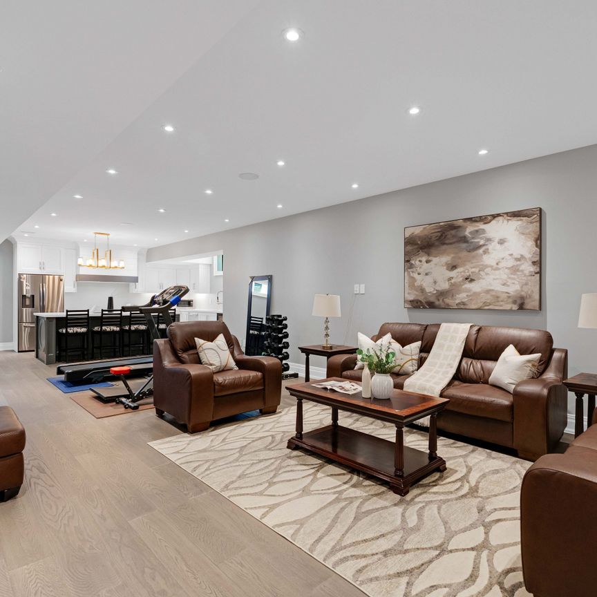 For Lease - 10690 Islington Avenue, Vaughan, Ontario - Photo 1