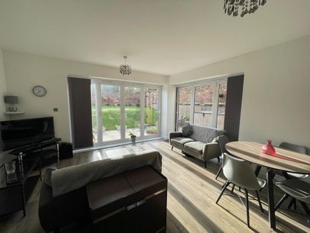 2 bedroom flat to rent - Photo 4