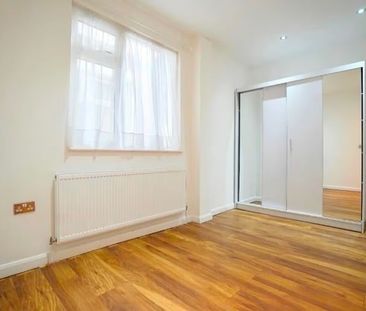 3 Bed Flat, Hayes Crescent, NW11 - Photo 4