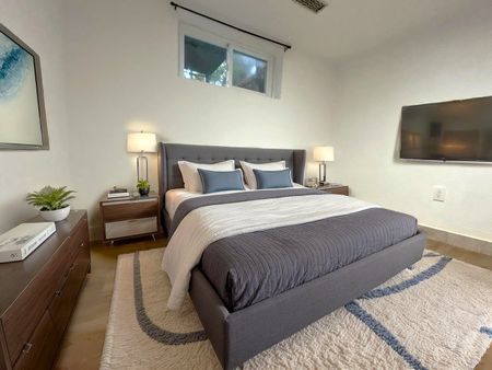 For Lease - 92 Holwood Avenue Unit# Lower, Toronto, Ontario - Photo 4