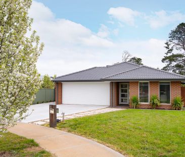 5 Kateesha Court, Campbells Creek. - Photo 2