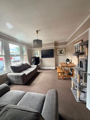 2 Bed Flat, South Ealing Road, W5 - Photo 1