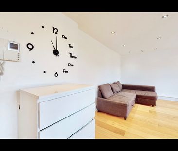 2 Bed Flat, Vivian Avenue, NW4 - Photo 2