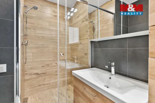 Pronájem bytu 1+1, 35 m - Fotografie 1