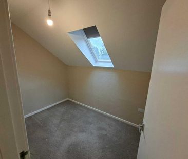 3 bedroom detached house to rent - Photo 2