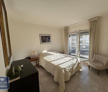 Location Appartement 4 pièces 82m² AVIGNON 84000 - Photo 4