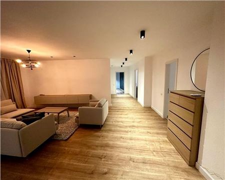 Apartament 4 camere, premium, in Ploiesti, zona Parcul Mihai Viteazul - Photo 4