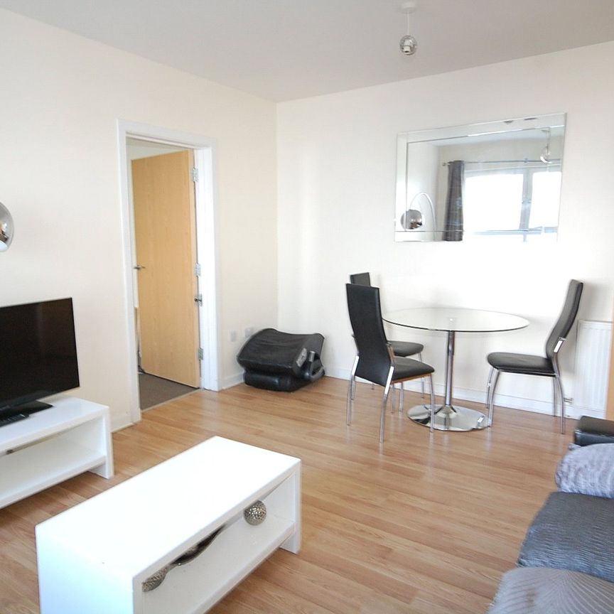 3 bedroom apartment to rent - Photo 1