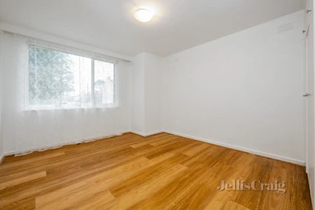 “Convenient Ground Floor Living” - Photo 2