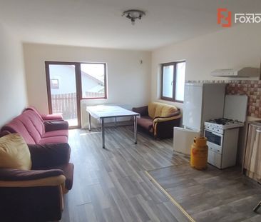 Casa de inchiriat pe 3 niveluri in Dumbravita, pretabila mun - Photo 1