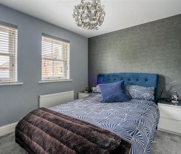 2 bedroom semi-detached house to rent - Photo 5