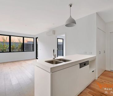 2 Bed, 2 Bath - Photo 4