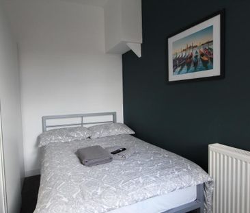 7 bedroom terraced house to rent - Photo 4