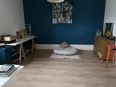 4.5 room apartment with garden and parking space - Photo 5