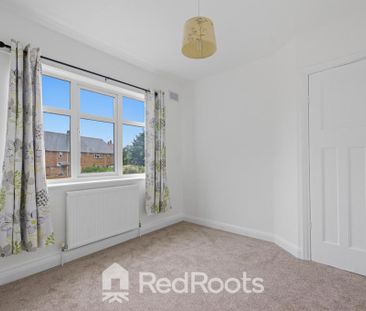 2 bedroom semi-detached house to rent - Photo 4