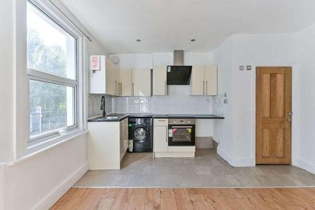 London Road, Hackbridge, SM6 - Photo 2