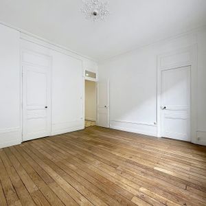 Lyon 6ème : Emplacement privilégié T3 en étage élevé avec cuisine aménagée - Photo 2