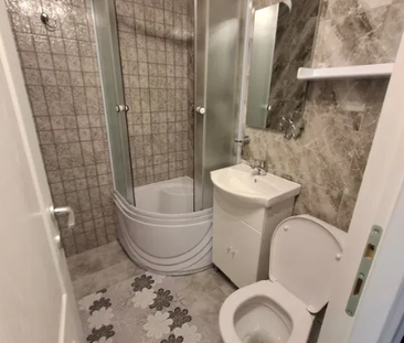 Prima închiriere, per fizică, gars 16 mp, 250 euro - Photo 6