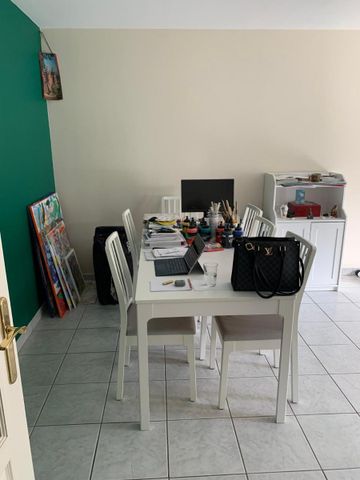 Location Appartement 3 pièces 73m² LYON 7ème - Photo 4