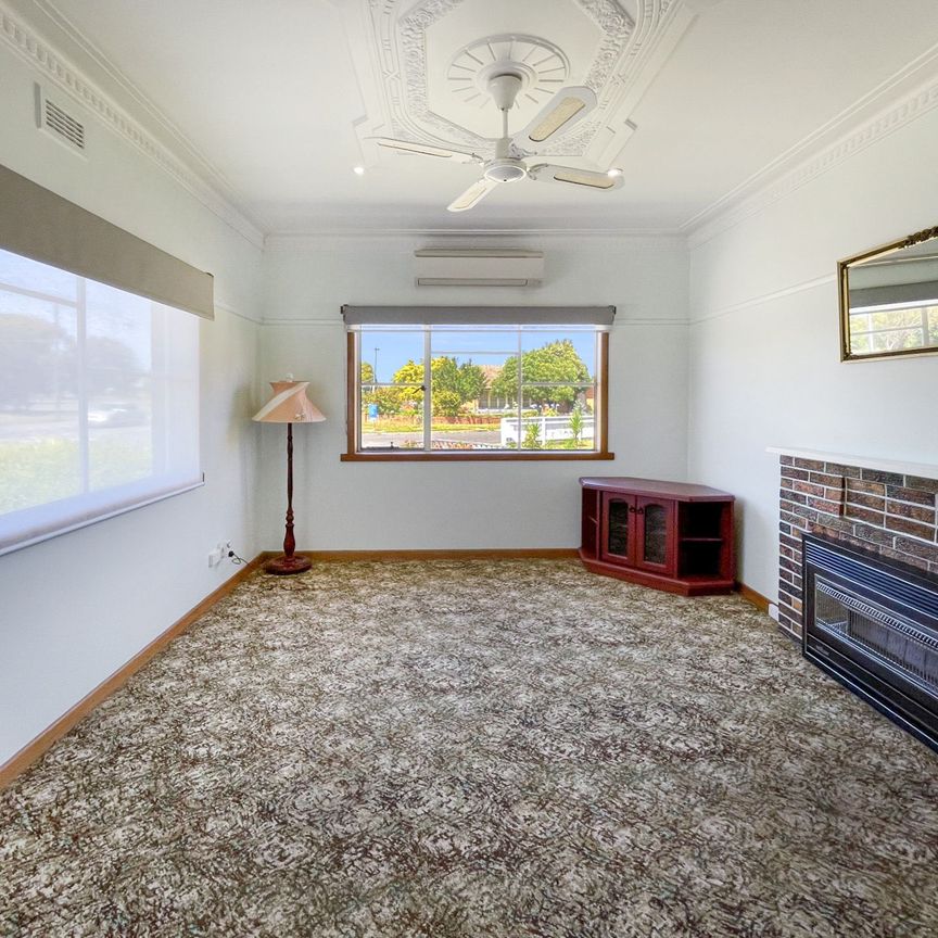 39 Hawthorn Grove, Wendouree - Photo 1