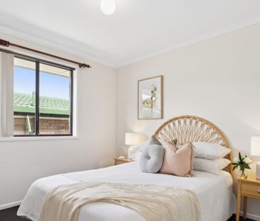 12 Moncur St, Woodcroft SA 5162 - House For Rent | Domain - Photo 1