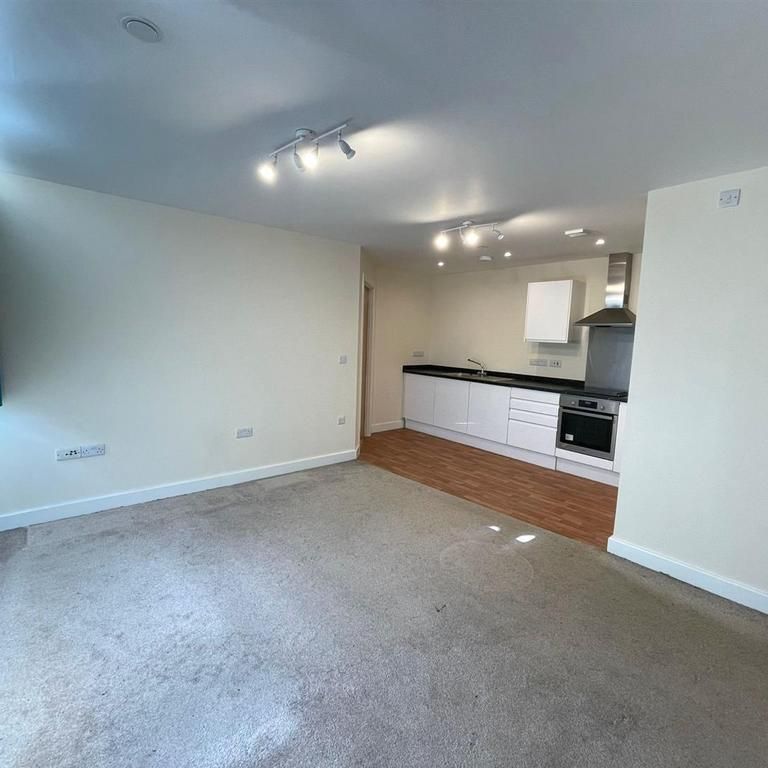 2 bedroom apartment to rent - Photo 1